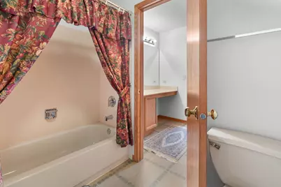1942 W River Oaks Drive, Round Lake, IL 60073 - Photo 17