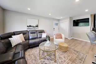 3S570 Elizabeth Ave, Warrenville, IL 60555 - Photo 5