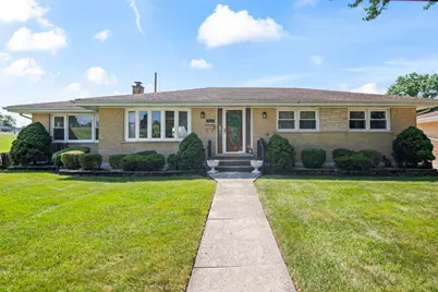 603 W Saint Aubin Drive, Addison, IL 60101 - Photo 1