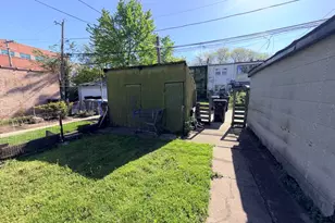 10609 S Champlain Ave, Chicago, IL 60628 - Photo 7