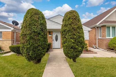 7828 Lotus Avenue, Burbank, IL 60459 - Photo 1