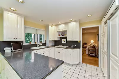 34 Sheffield Lane, Oak Brook, IL 60523 - Photo 7