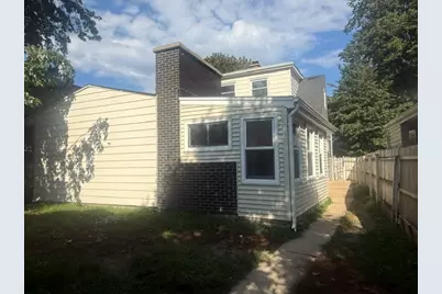 446 Washington Park, Waukegan, IL 60085 - Photo 3
