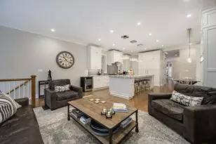 2119 N Kenmore Ave, Chicago, IL 60614 - Photo 17