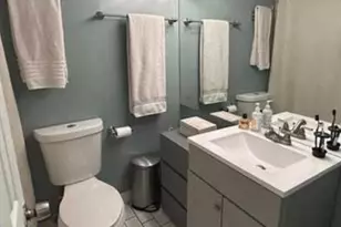 639 W Wellington Ave, Chicago, IL 60657 - Photo 13
