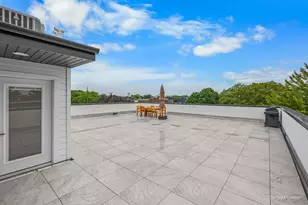 2640 N Bosworth Ave, Chicago, IL 60614 - Photo 31