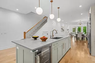 2640 N Bosworth Ave, Chicago, IL 60614 - Photo 13
