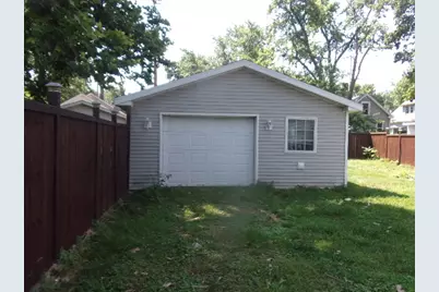 810 W Mill Street, Bloomington, IL 61701 - Photo 3