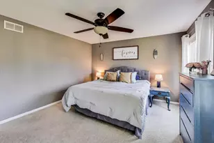 329 Sundance Dr, Bartlett, IL 60103 - Photo 23