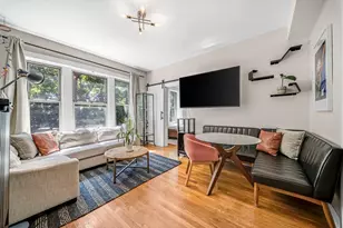 2316 W Byron St, Chicago, IL 60618 - Photo 3