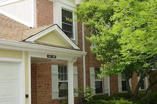 1036 Auburn Ln, Buffalo Grove, IL 60089 - Photo 1