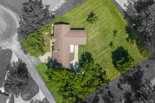21 Crestwood Ln, Centralia, IL 62801 - Photo 35