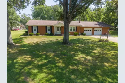 21 Crestwood Lane, Centralia, IL 62801 - Photo 3