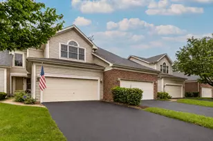 230 Parktrail Ct, Schaumburg, IL 60173 - Photo 1