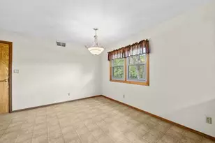 10 Terrace View Blvd, Oregon, IL 61061 - Photo 9