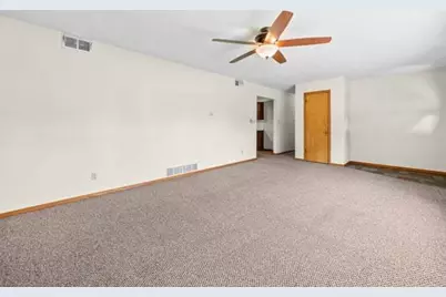 10 Terrace View Boulevard, Oregon, IL 61061 - Photo 5
