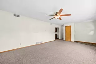 10 Terrace View Blvd, Oregon, IL 61061 - Photo 5