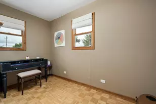 10939 S Millard Ave, Chicago, IL 60655 - Photo 15