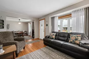 10939 S Millard Ave, Chicago, IL 60655 - Photo 5