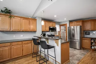 10939 S Millard Ave, Chicago, IL 60655 - Photo 7