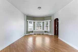10749 S Ave J, Chicago, IL 60617 - Photo 7