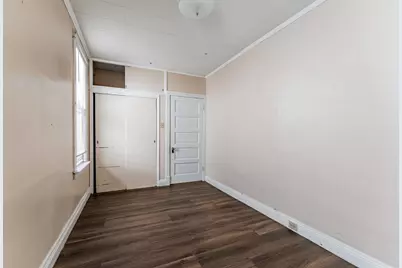 10749 S Avenue J, Chicago, IL 60617 - Photo 13