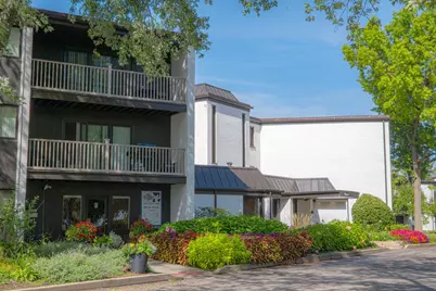 460 Eagle Drive #302, Elk Grove Village, IL 60007 - Photo 1