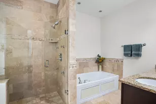 2450 W Montrose Ave, Chicago, IL 60618 - Photo 21