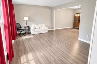 1581 Madison Ave, Saint Charles, IL 60174 - Photo 11