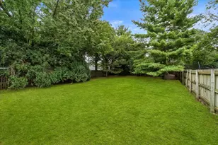 2398 Blue Spruce Ln, Aurora, IL 60502 - Photo 23