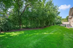 11005 Edgebrook Ln, Indian Head Park, IL 60525 - Photo 31