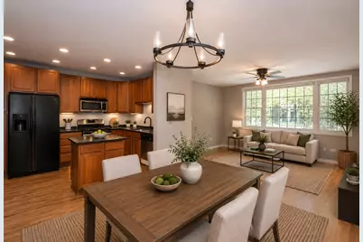 905 W Lawrence Avenue #1E, Chicago, IL 60640 - Photo 3