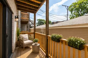 905 W Lawrence Ave, Chicago, IL 60640 - Photo 9