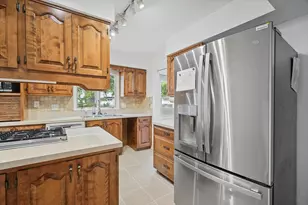 1223 Townley Dr, Bloomington, IL 61704 - Photo 15
