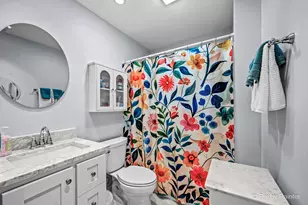 682 Shining Water Dr, Carol Stream, IL 60188 - Photo 15