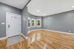 11940 S Yale Ave, Chicago, IL 60628 - Photo 3