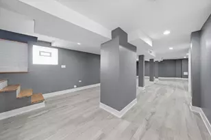 11940 S Yale Ave, Chicago, IL 60628 - Photo 23