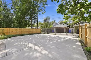 11940 S Yale Ave, Chicago, IL 60628 - Photo 27