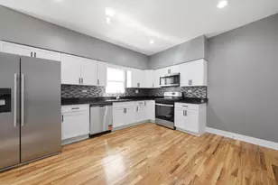 11940 S Yale Ave, Chicago, IL 60628 - Photo 9