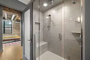 520 W Huron St, Chicago, IL 60654 - Photo 13