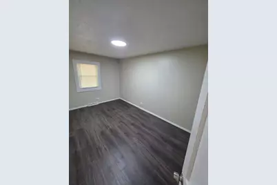 11935 S Wallace Street, Chicago, IL 60628 - Photo 9