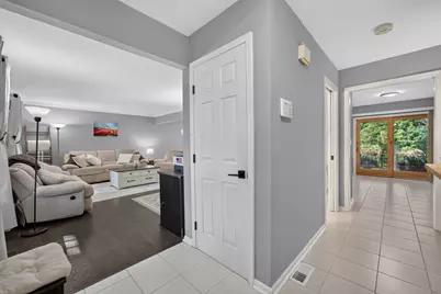 16624 Winding Creek Road, Plainfield, IL 60586 - Photo 7