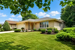 7453 Cashew Dr, Orland Park, IL 60462 - Photo 3