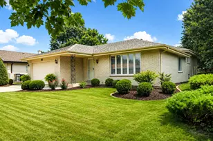 7453 Cashew Dr, Orland Park, IL 60462 - Photo 1