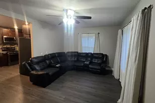 673 Orange St, Elgin, IL 60123 - Photo 7