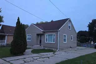 673 Orange St, Elgin, IL 60123 - Photo 11
