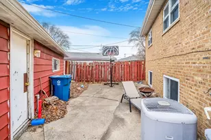 11520 S Kolin Ave, Alsip, IL 60803 - Photo 17