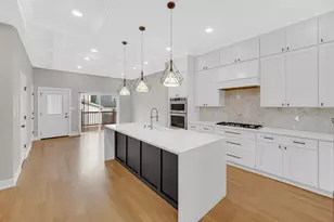 5336 W Leland Ave, Chicago, IL 60630 - Photo 9