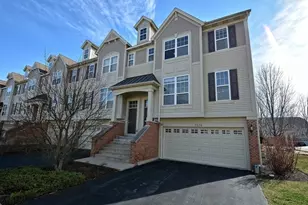 3370 Kentshire Cir, Aurora, IL 60504 - Photo 1