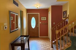2018 Oxnard Dr, Downers Grove, IL 60516 - Photo 9